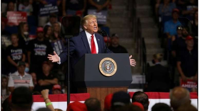 Trump retomou a campanha de reeleição com um evento em um ginásio em Tulsa