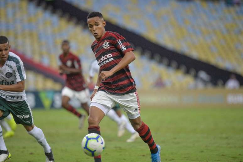 Lázaro é o oitavo campeão mundial sub-17 pela Seleção a deixar o