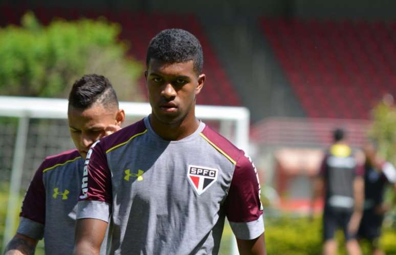 Léo Natel foi criado na base do São Paulo e agora jogará no Corinthians (Foto: Érico Leonan/saopaulofc.net)