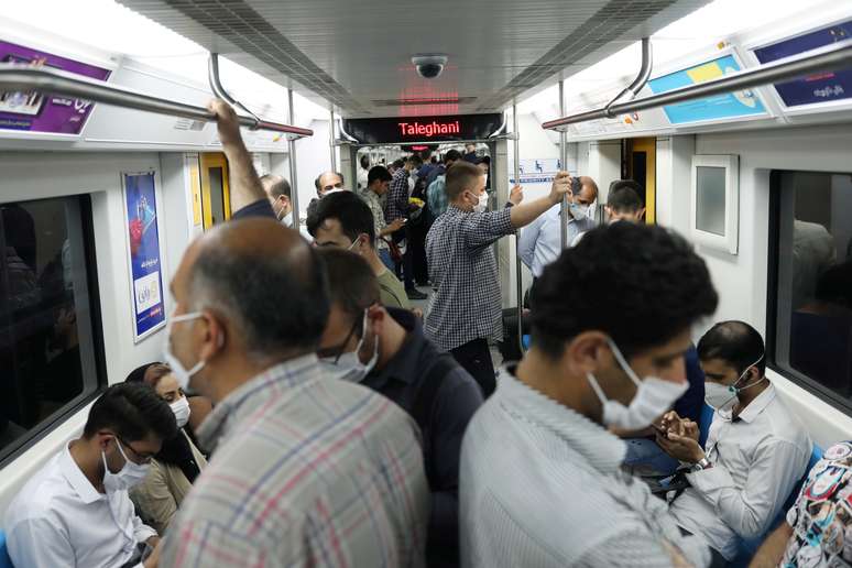 Passageiros do metrô de Teerã
28/06/2020
WANA (West Asia News Agency) via REUTERS