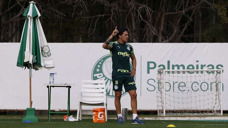 Gustavo Gómez tem contrato registrado até esta terça, mas já assinou vínculo até 2024 (Foto: Agência Palmeiras)