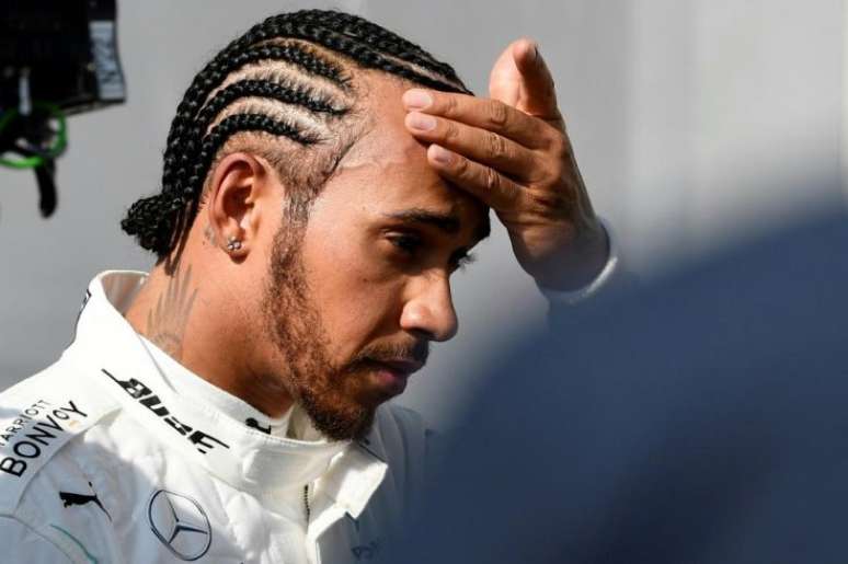 &Uacute;nico piloto negro a vencer na F&oacute;rmula 1, Lewis Hamilton tem 84 vit&oacute;rias e 88 poles.