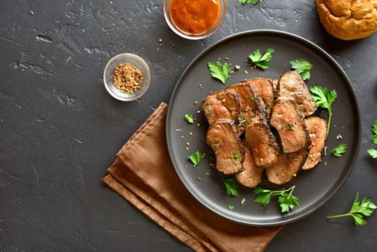 Fígado de Frango ao Alho e Óleo e Cebola - Minha Receita