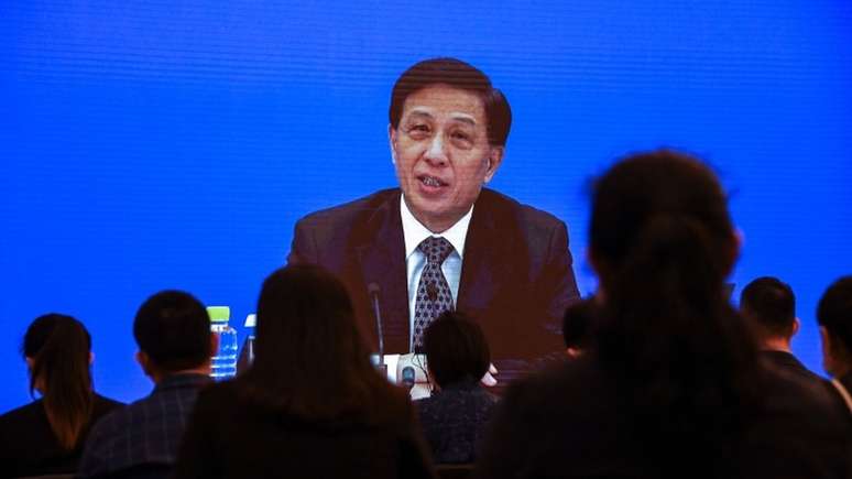 Zhang Yesui, porta-voz do Congresso Nacional do Povo, em sessão