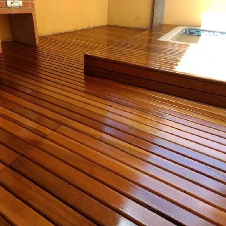 2. Tipos de madeira aroeira no deck – Via: Pinterest
