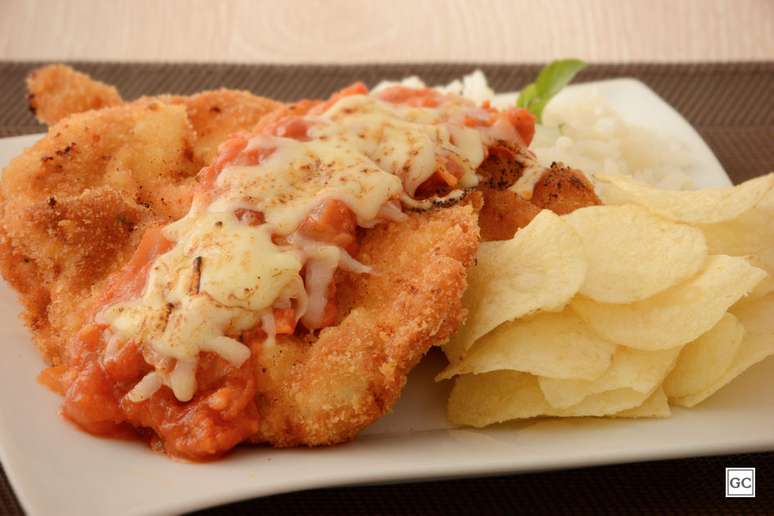 Guia da Cozinha - 11 receitas diferentes de parmegiana que s&atilde;o tudo o que voc&ecirc; precisa para hoje