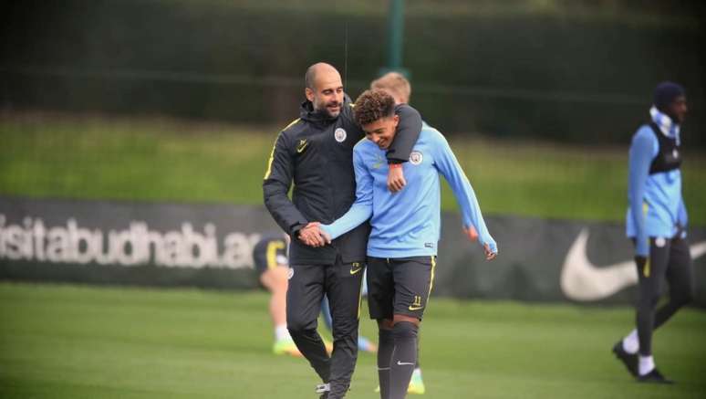 Sancho nunca jogou profissionalmente pelo Manchester City (Foto: Reprodução / YouTube Manchester City)