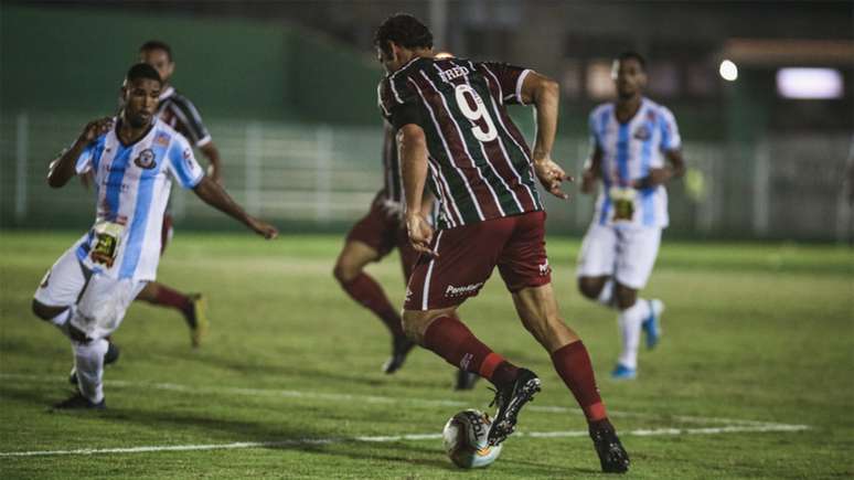 Fluminense não saiu do empate com o Macaé em Bacaxá (Foto: LUCAS MERÇON / FLUMINENSE)