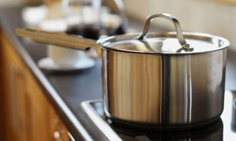 8. Como limpar inox: Panelas de inox &ndash; Via: Pinterest