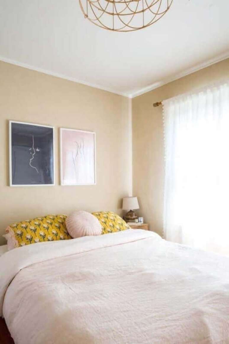 21. Decoração minimalista para quarto cor pérola – Foto: Planète Déco