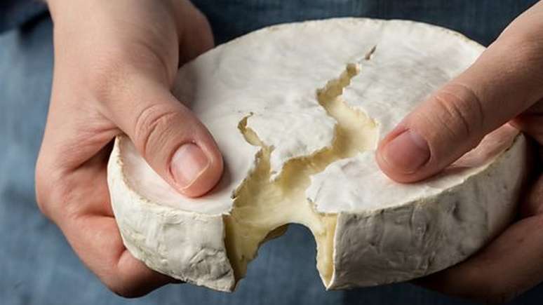Um estudo indica que alguns queijos, incluindo o camembert, contêm vitamina K2