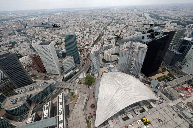 Vista aérea do distrito financeiro de La Defense, em Paris
14/07/2019
REUTERS/Philippe Wojazer 