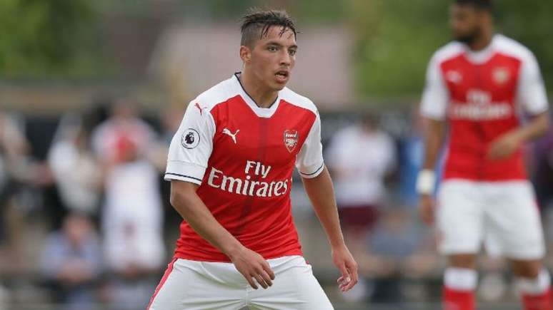 Bennacer teve passagem pelo Arsenal entre 2015 e 2017 (Divulgação)