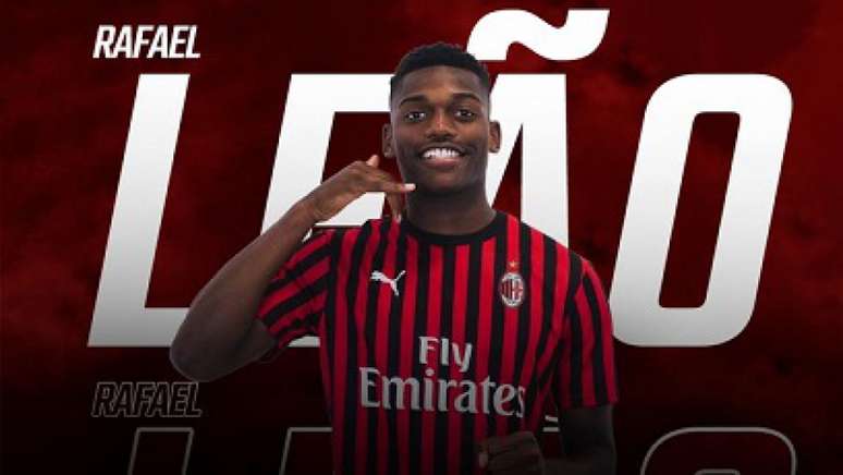 Rafael Leão tem apenas 21 anos e chegou ao Milan nesta temporada (Foto: Reprodução)