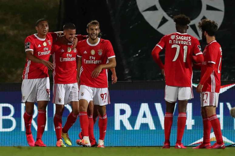 Benfica quer voltar a vencer no Campeonato Português (Foto: JOSE COELHO / AFP)