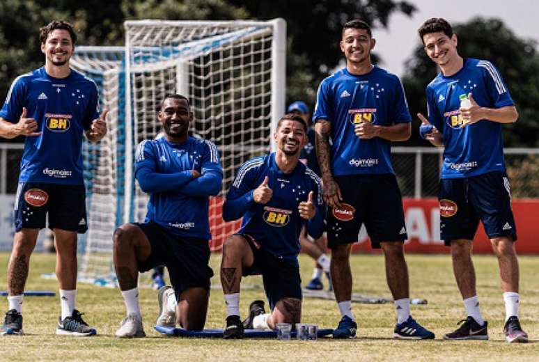 O clube celeste conseguiu manter em dia o pagamento dos seus coladores do futebo e administrativos-(Gustavo Aleixo/Cruzeiro)