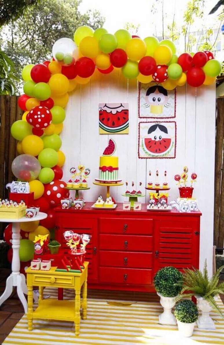 4. Os doces personalizados podem ser o grande diferencial na decoração de sua mesa de festa da Magali – Foto: Pinterest