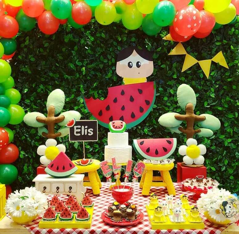 52. Decora&ccedil;&atilde;o alegre e divertida para mesa de festa da Magali &ndash; Foto: Taci Decor