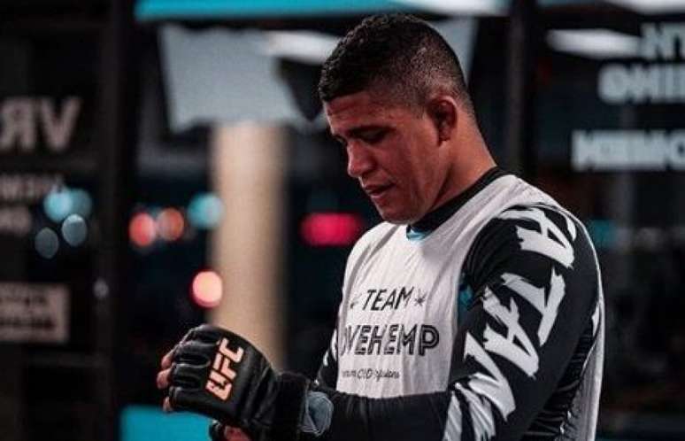 Durinho testou positivo para Covid-19 e foi retirado do card do UFC 251 (Foto Reprodução/Instagram/@gilbert_burns)