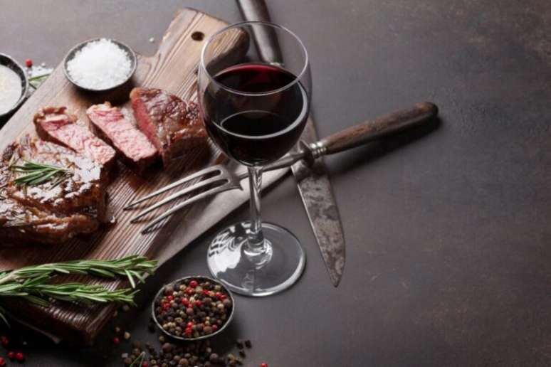 Guia da Cozinha - Vinho e churrasco: uma combinação que tem tudo para dar certo