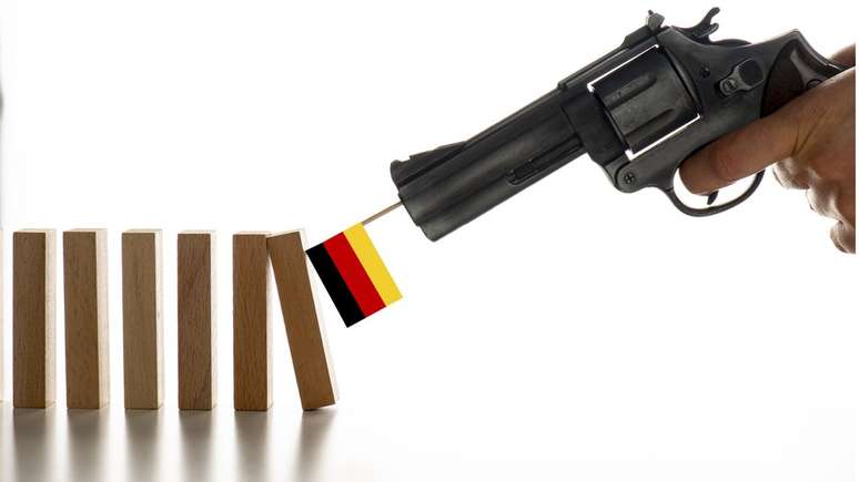 Serviço de segurança alemão atualmente classifica 12,7 mil de seus habitantes como extremistas de direita 'propensos a violência'