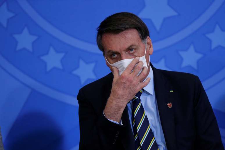 Presidente Jair Bolsonaro participa de cerimônia no Palácio do Planalto no mês passado
17/06/2020
REUTERS/Adriano Machado