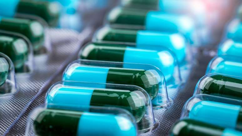 Mesmo sem comprova&ccedil;&atilde;o cient&iacute;fica de sua efic&aacute;cia no combate ao novo coronav&iacute;rus, diversos m&eacute;dicos afirmam que tratamento precoce com determinados rem&eacute;dios podem ajudar pacientes