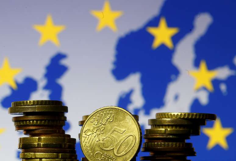 REUTERS/Dado Ruvic/File Photo
