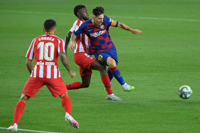 Barcelona espera manter estabilidade na reta final de temporada (Foto: LLUIS GENE / AFP)