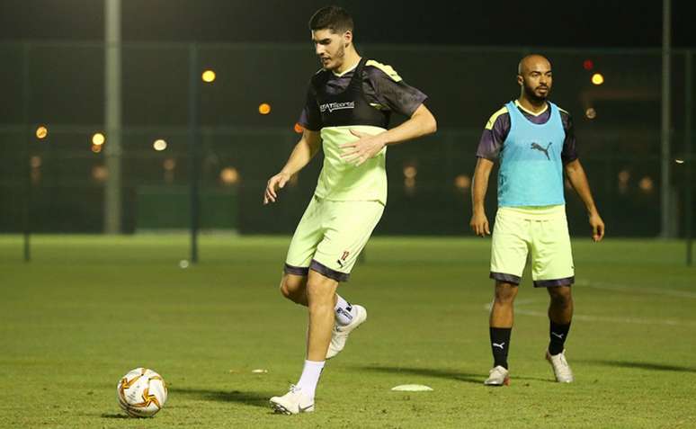 Al Duhail começou a trabalhar taticamente no domingo e tem dois amistosos marcados (Foto: Divulgação/Al Duhail)