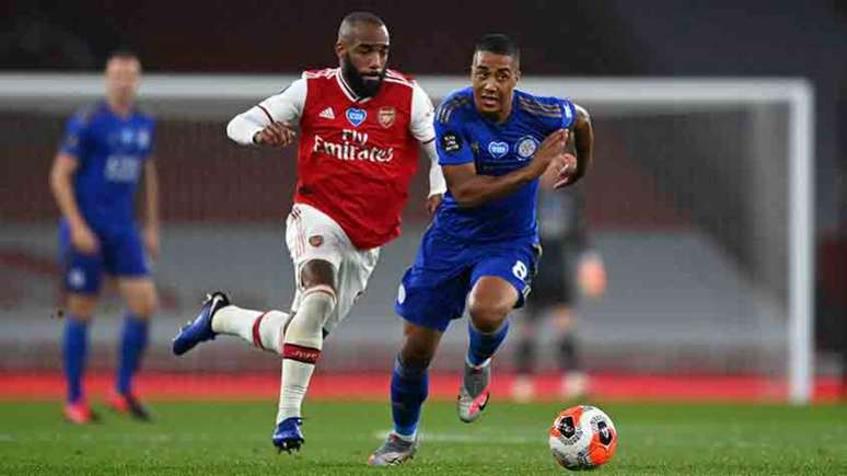 Em um belo jogo de futebol, Arsenal e Leicester empatam por 1 a 1 em Londres (AFP)