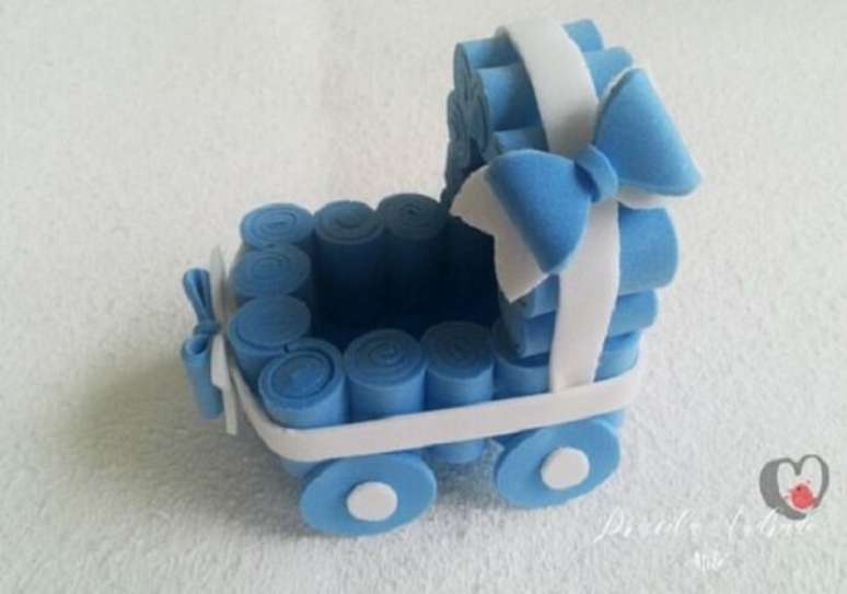 61. A versatilidade do EVA permite a cria&ccedil;&atilde;o de diferentes objetos. Fonte: Priscila Andrade Ateli&ecirc;