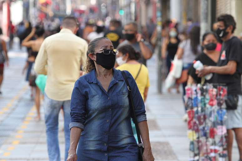 Movimento na região central de Campinas, no interior de São Paulo, nesta segunda-feira, 6 de julho de 2020.