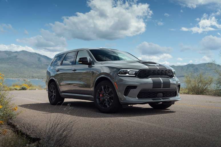 Dodge Durango SRT Hellcat 2021: motor V8 de 719 cavalos.