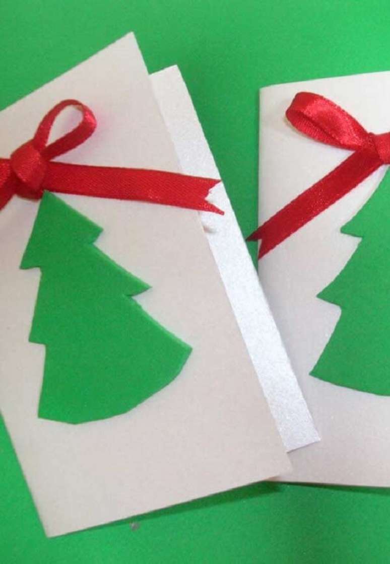 67. Enfeite de Natal em EVA cart&otilde;es simples e com muito estilo. Fonte: Pinterest