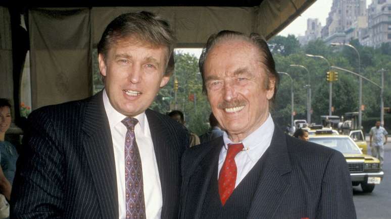 Donald e seu pai, Fred, em 1988, no Plaza Hotel em Nova York