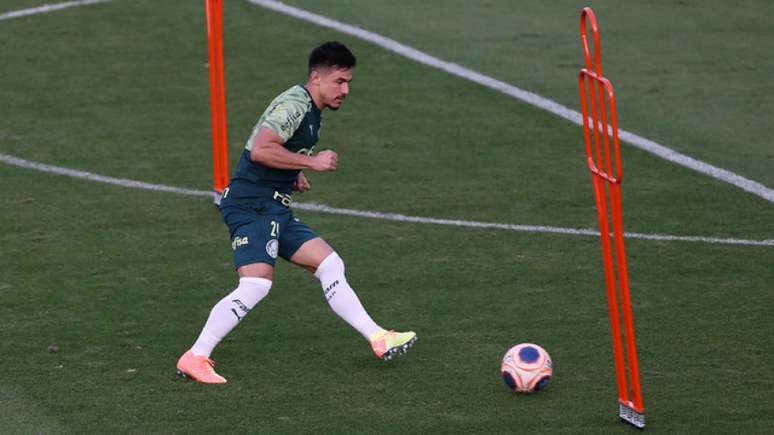 Willian participou da atividade tática desta quarta-feira na Academia de Futebol (Cesar Greco/Agência Palmeiras)