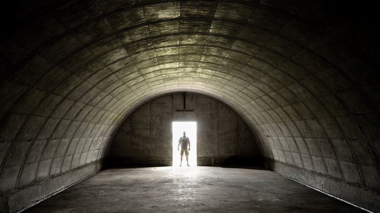 Um bunker básico no Vivos xPoint, de concreto, sai por US$ 35 mil (cerca de R$ 187 mil). Os proprietários podem então equipar os abrigos e incluir as modificações que quiserem