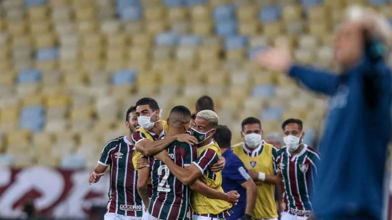 Gilberto abriu o placar no Maracanã (Foto: LUCAS MERÇON / FLUMINENSE)