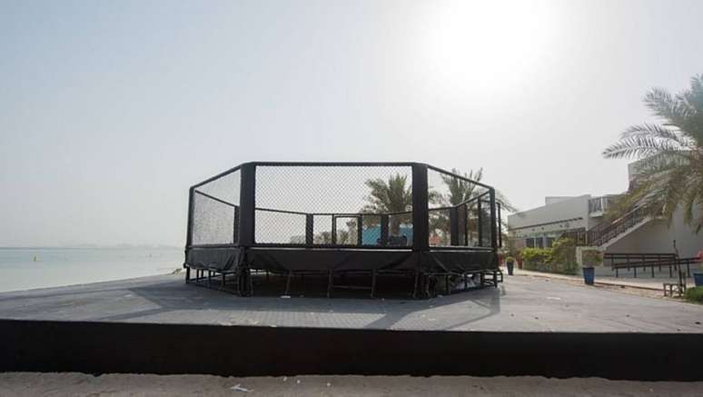 Megaestrutura nos Emirados Árabes Unidos proporciona segurança ao UFC