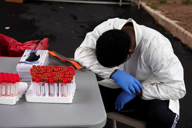 Testagem em Houston, Texas, nos EUA
7/7/2020  REUTERS/Callaghan O'Hare     