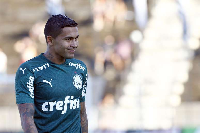 O Palmeiras liberou o atacante Dudu a viajar para se reunir com dirigentes do Al-Duhail, no Catar, na próxima semana