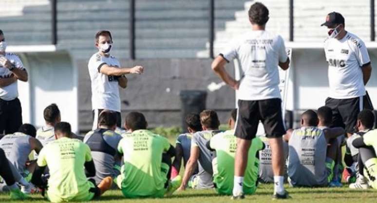 Jogadores do Vasco tiveram parte dos salários pagos pelo clube (Foto: Rafael Ribeiro/Vasco)