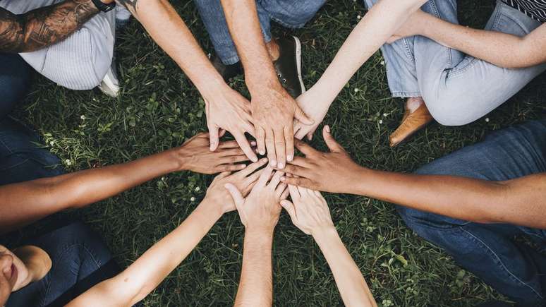 'A verdade universal que os ossos gritam é que somos todos humanos'