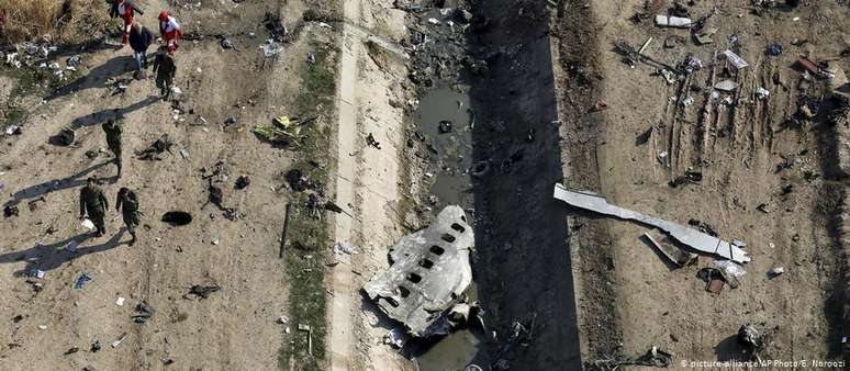 Avião de companhia aérea ucraniana caiu em 8 de janeiro após decolar do aeroporto de Teerã