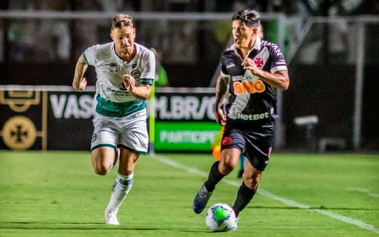 Primeiro jogo entre Goiás e Vasco foi em São Januário e terminou com vitória goiana (Foto: Maga Jr/Ofotografico)