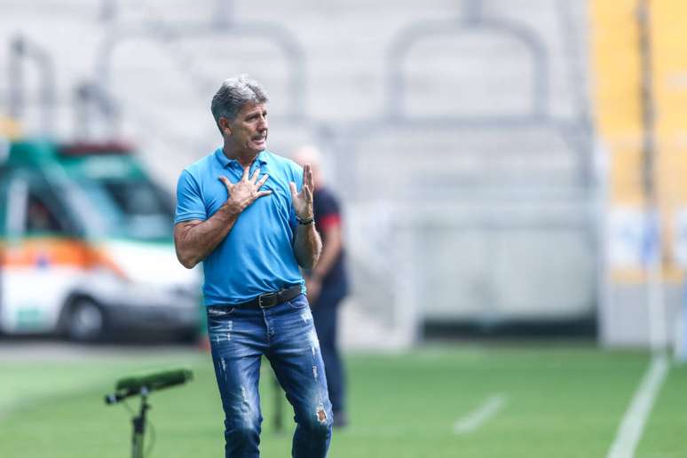 Renato Portaluppi voltou para Porto Alegre após um período de afastamento médico (Foto: Divulgação/Lucas Uebel)