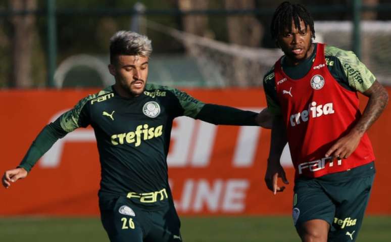 Contato entre os jogadores dentro de campo passou a ser maior na semana passada (Cesar Greco/Agência Palmeiras)