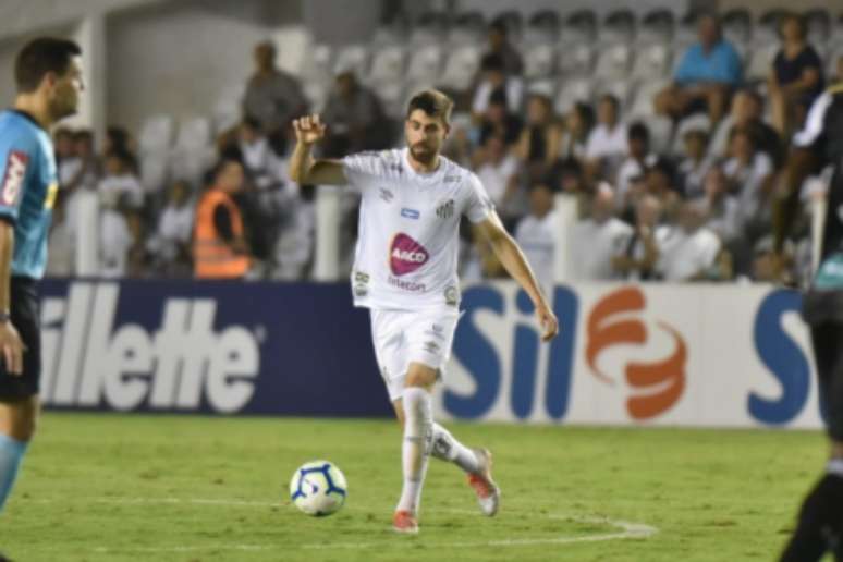 Luan Peres vai se consolidando no Santos (Foto: Ivan Storti/Santos)