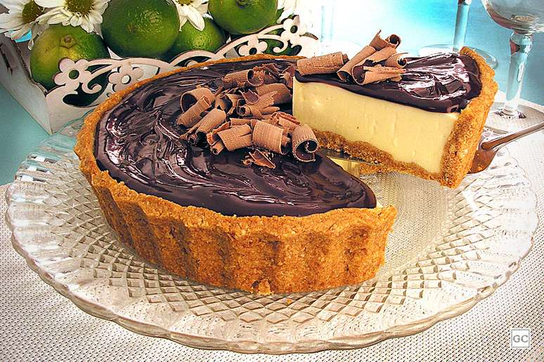 Guia da Cozinha - 9 Receitas de torta de lim&atilde;o com chocolate que s&atilde;o dignas de confeitaria